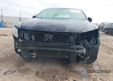 2017 Volkswagen Passat 1.8T S z USA, uszkodzony, nr VIN 1VWAT7A31HC009603